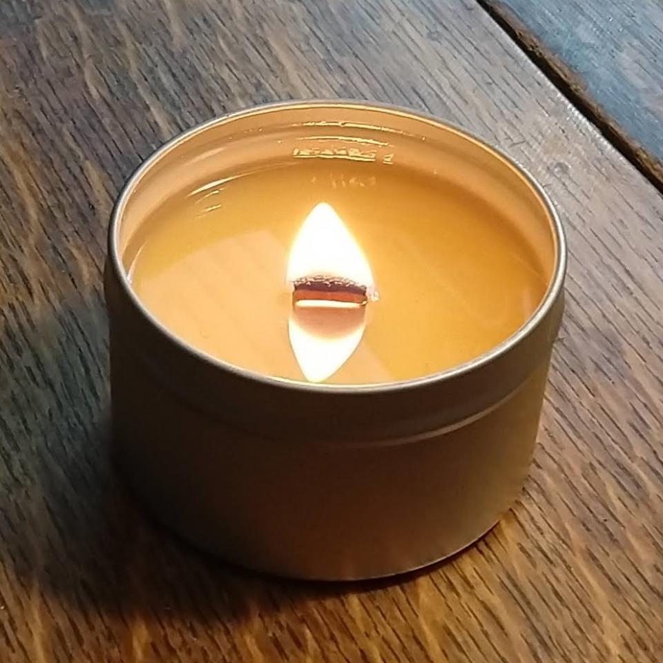 wooden wick candle